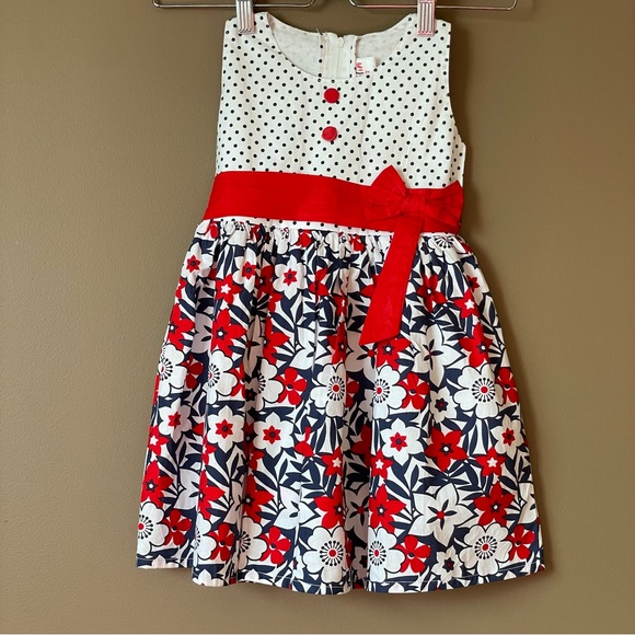 NWT Beautiful 2/3 Year Old Girls Floral Polka Dots Dress in Red, Blue and White - Picture 15 of 16